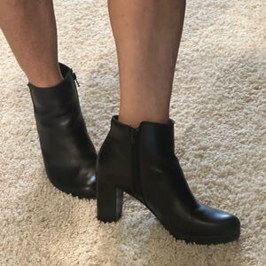 Chic Black Ankle Booties